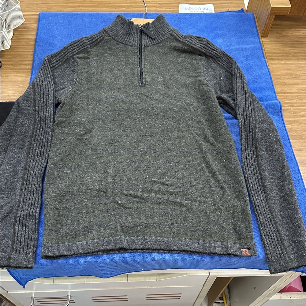 Royal Robbins Charcoal Half-Zip Pullover